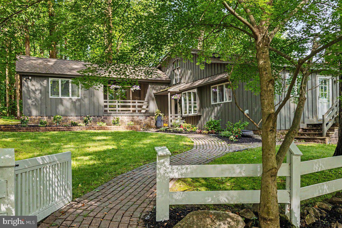 13 High Road New Hope, PA 18938 - Photo 1 of 56 a front view of house with yard and green space