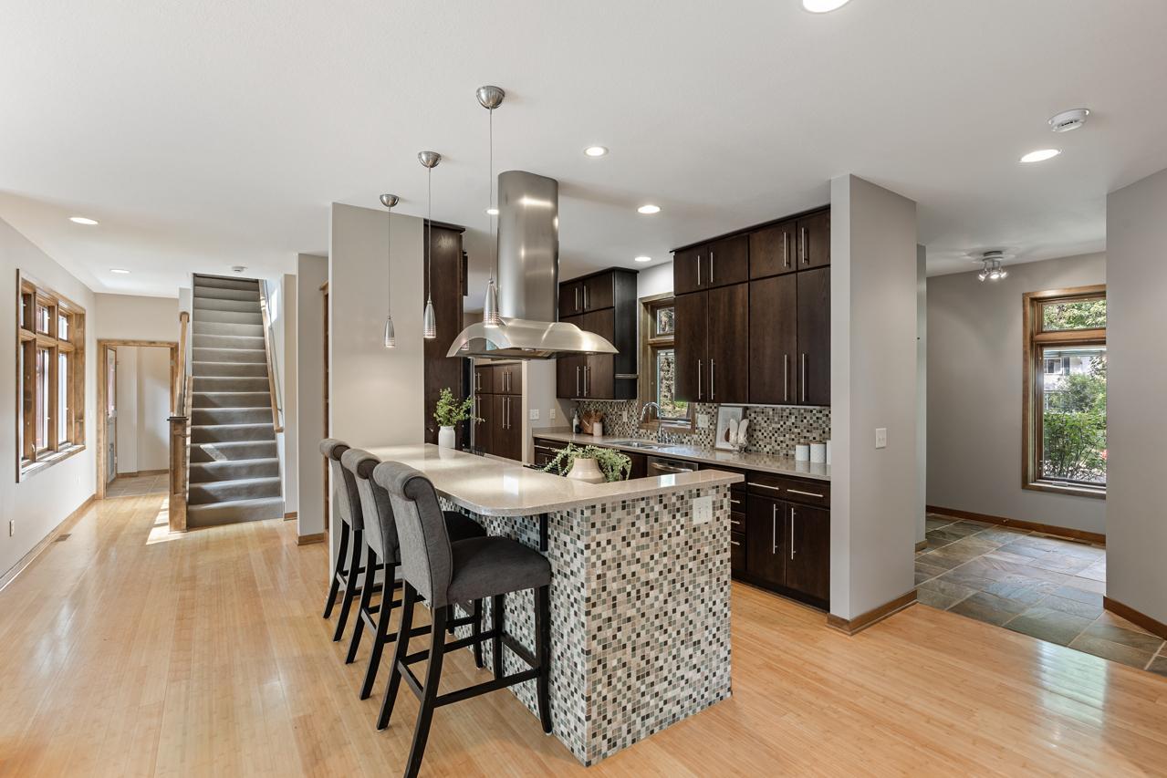 9340 Cedar Forest Road Eden Prairie, MN 55347 - Photo 3 of 46 Gallery Image 3