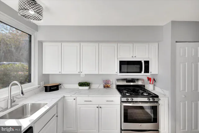 $325,000 | 12 Stone Ridge Court, Unit 26, Baltimore, MD 21239