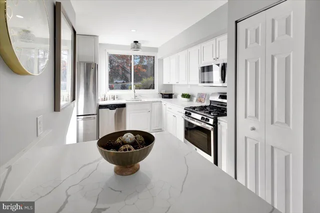 $325,000 | 12 Stone Ridge Court, Unit 26, Baltimore, MD 21239