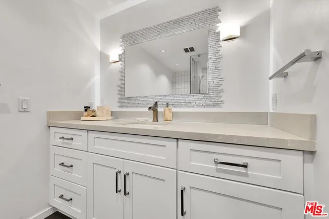 $4,950 | 7949 Selma Avenue, Unit 21, Los Angeles, CA 90046