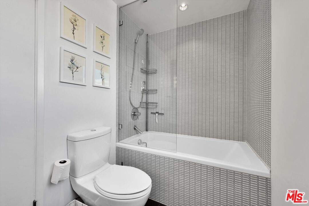 7949 Selma Avenue, Unit 21 Los Angeles, CA 90046 - Photo 19 of 24