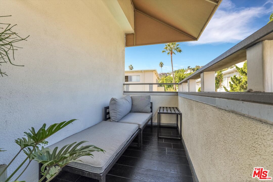 7949 Selma Avenue, Unit 21 Los Angeles, CA 90046 - Photo 10 of 24