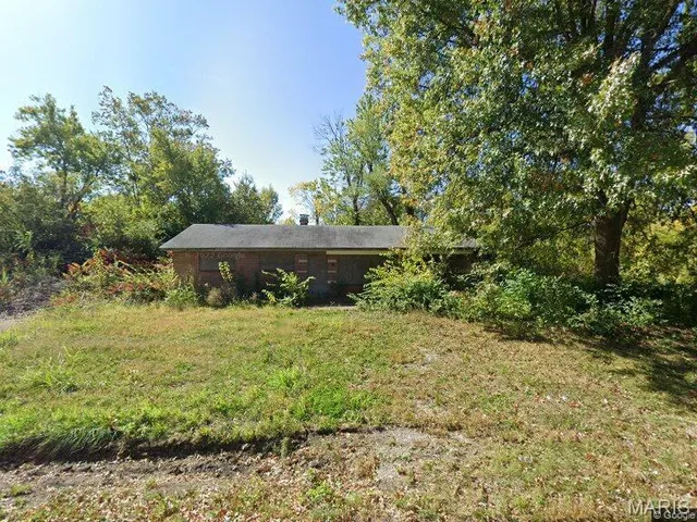 $12,000 | 11 Gladys Drive, Cahokia, IL 62206