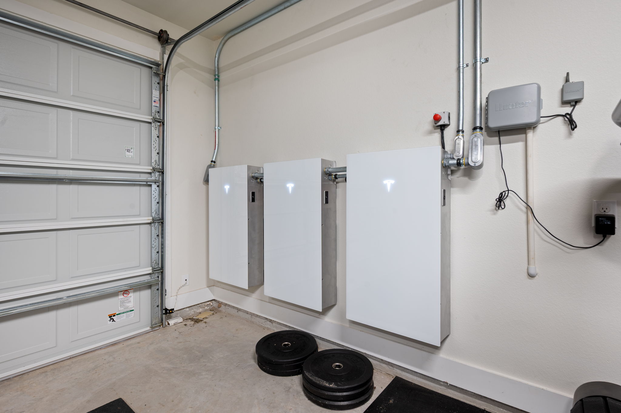 8604 Bar K Ranch Road Lago Vista, TX 78645 - Photo 29 of 37 View of garage