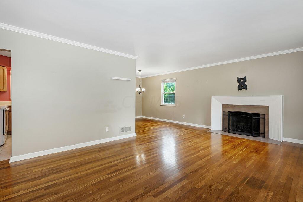 2048 Inchcliff Road Columbus, OH 43221 - Photo 12 of 46 WOOD BURNING