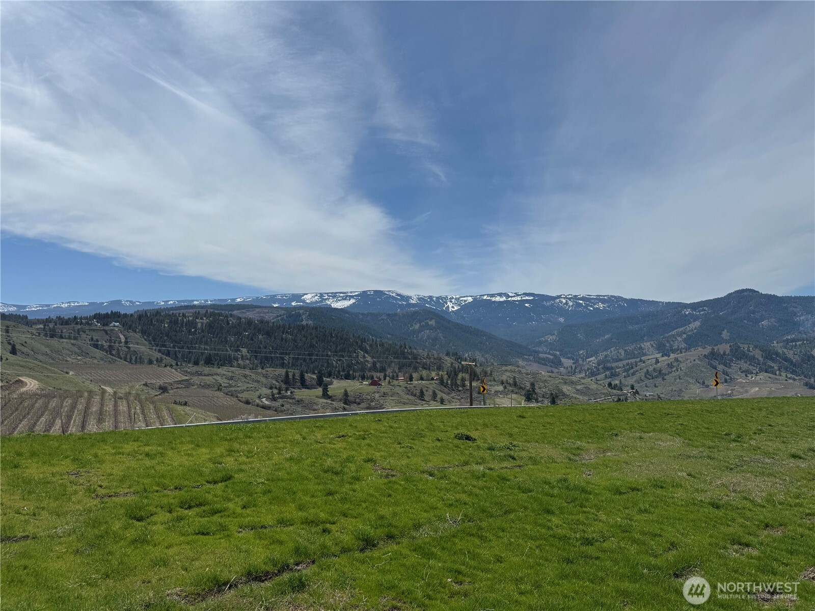 2 Wenatchee Heights Road Wenatchee, WA 98801 - Photo 1 of 5 a view of an mountain with outdoor space mountain view