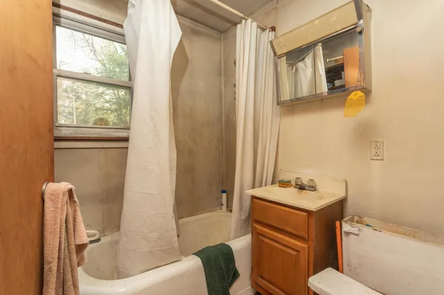 $97,700 | 1429 1st Avenue Northeast, Glenwood, MN 56334