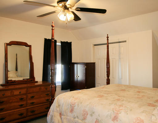 23 Harding Terrace Dedham, MA 02026 - Photo 5 of 5 Gallery Image 5