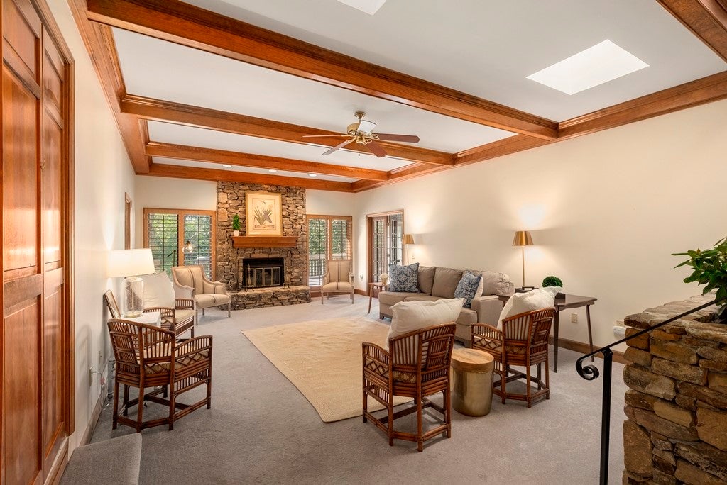 708 South Dean Road Auburn, AL 36830 - Photo 5 of 30 Gallery Image 5