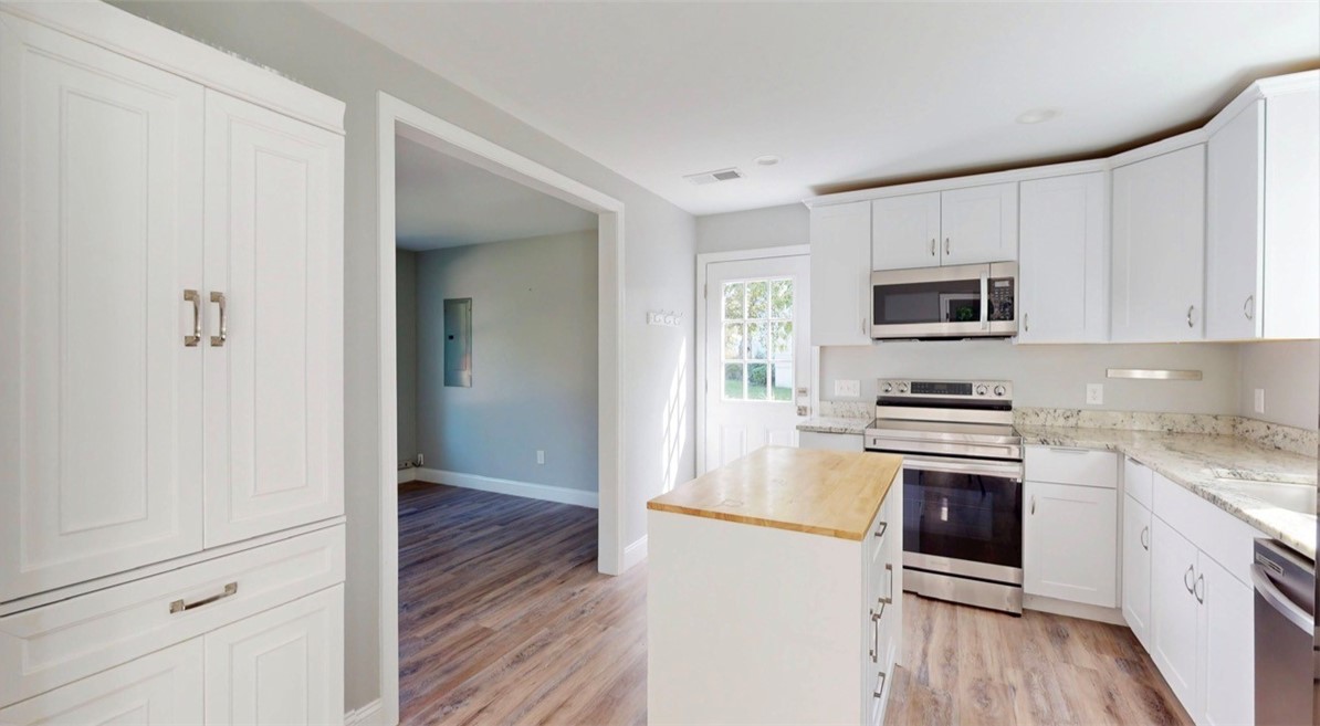 38 Vars Lane Westerly, RI 02808 - Photo 12 of 25 Gallery Image 12