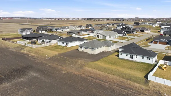 $774,900 | 4288 Pine Parkway South, Fargo, ND 58104