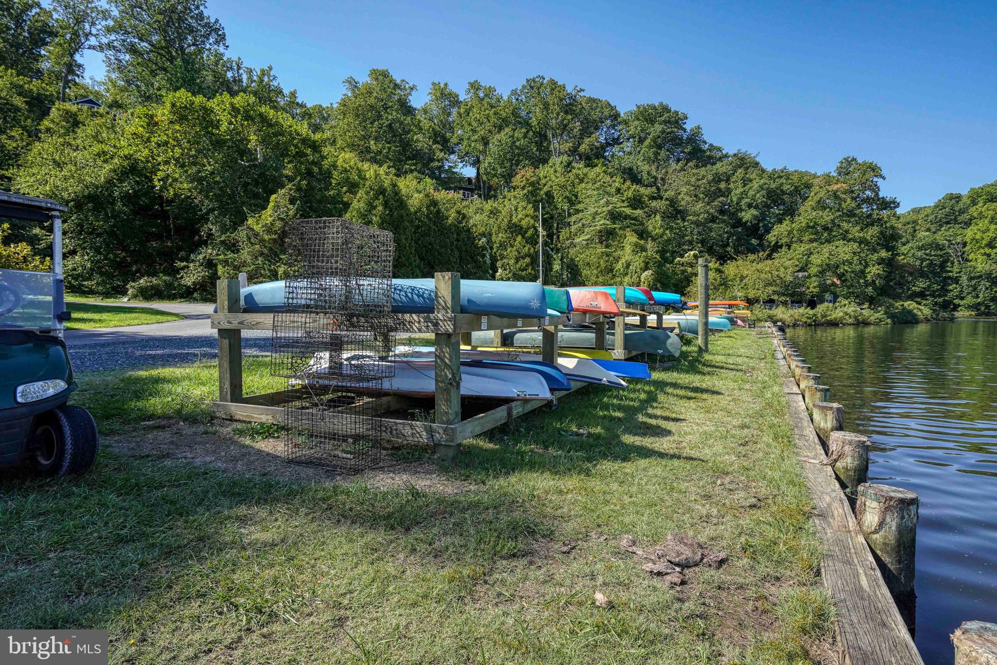 769 Robin Hood Road Annapolis, MD 21405 - Photo 55 of 79 a view of a park with large trees