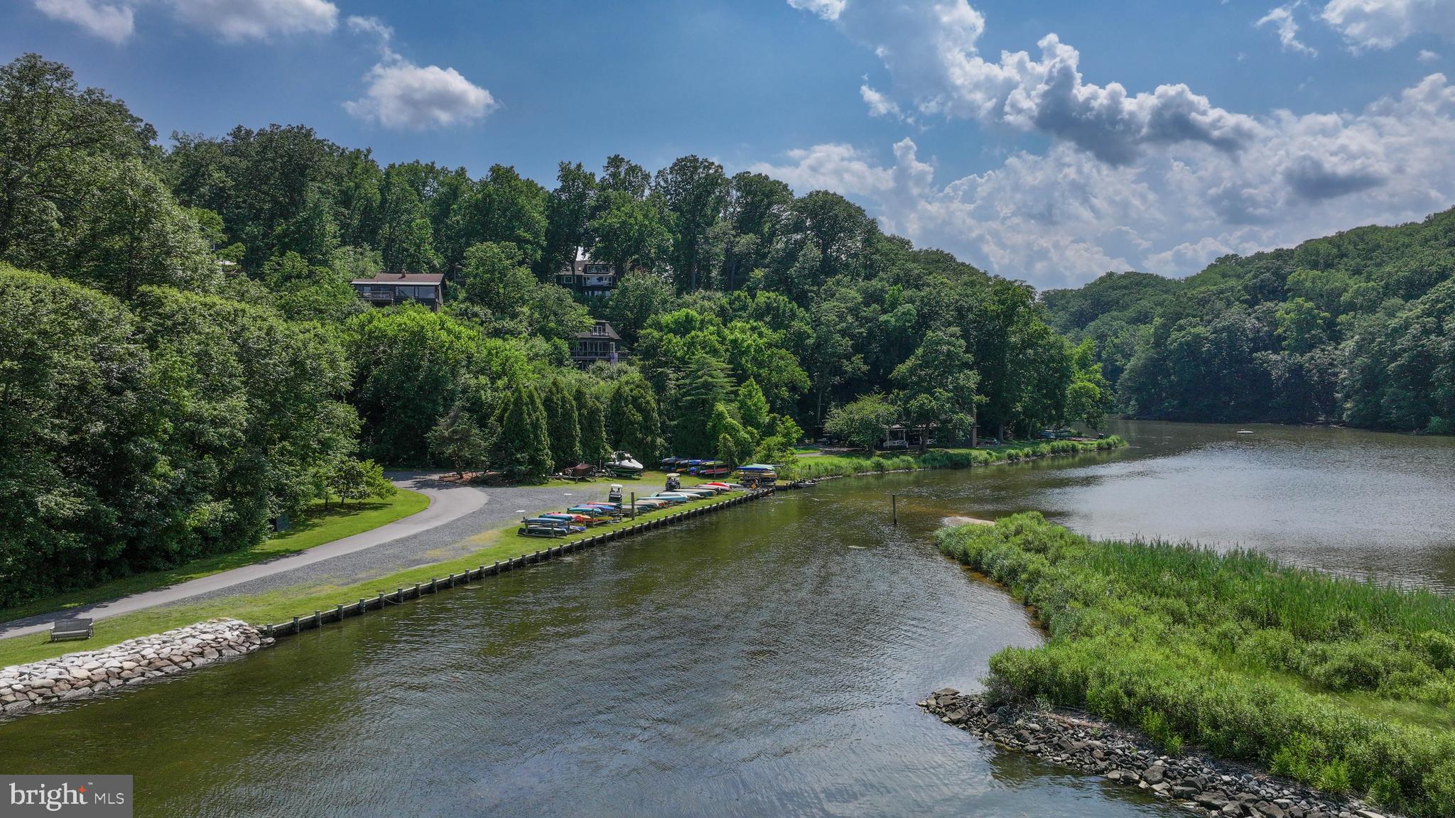 769 Robin Hood Road Annapolis, MD 21405 - Photo 66 of 79 Landing for kayaks and canoes