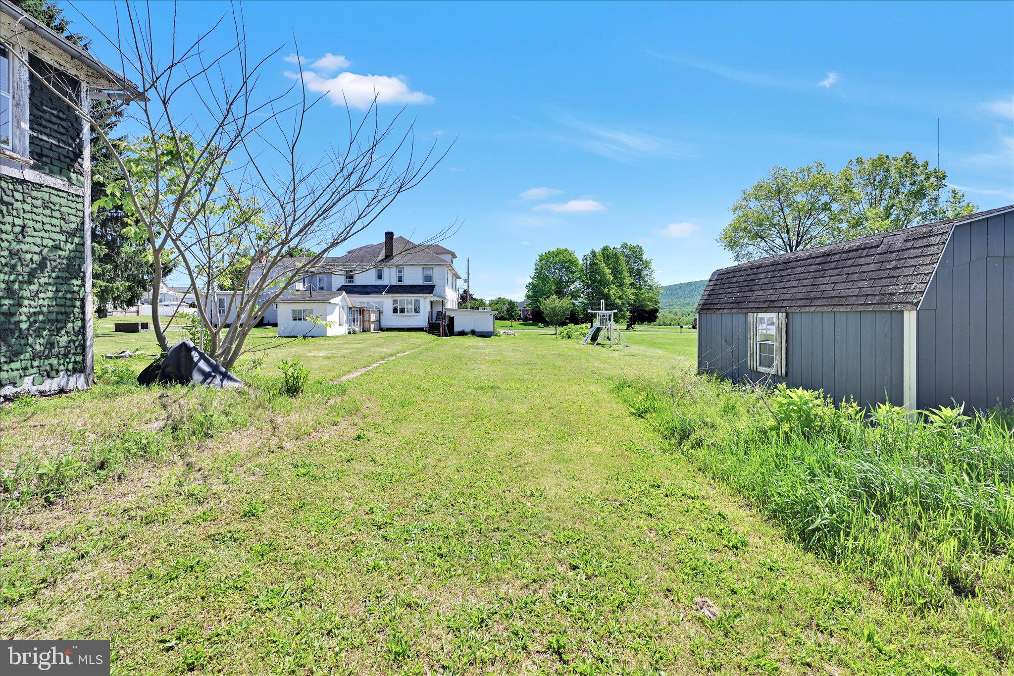 305 Gap Street Valley View, PA 17983 - Photo 6 of 36