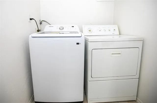 $1,400 | 5881 Preston View Boulevard, Unit 160, Dallas, TX 75240