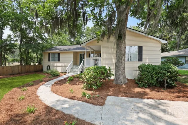 $334,900 | 5109 La Roche Avenue, Savannah, GA 31404