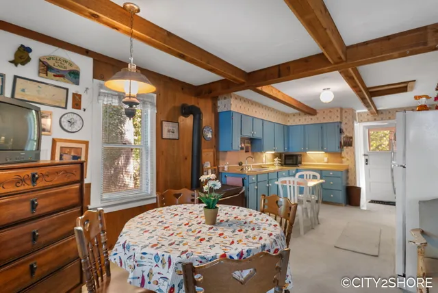 $599,900 | 5964 122nd Avenue, Fennville, MI 49408