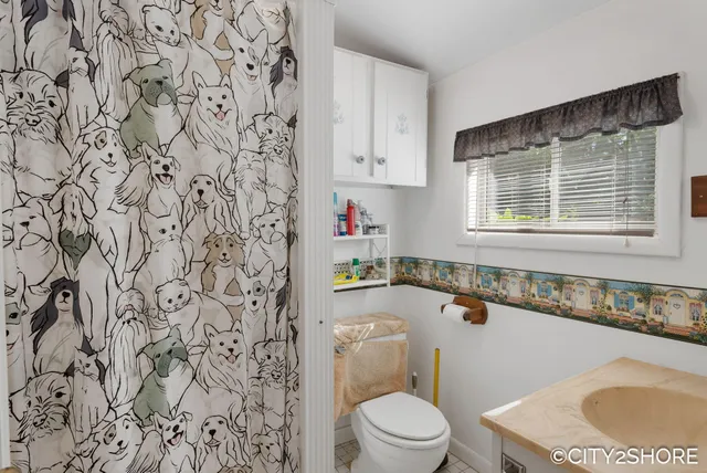 $599,900 | 5964 122nd Avenue, Fennville, MI 49408