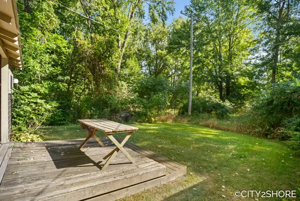 $599,900 | 5964 122nd Avenue, Fennville, MI 49408
