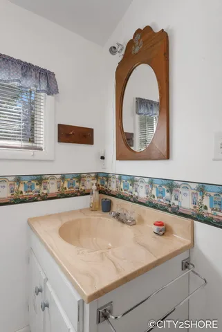 $599,900 | 5964 122nd Avenue, Fennville, MI 49408