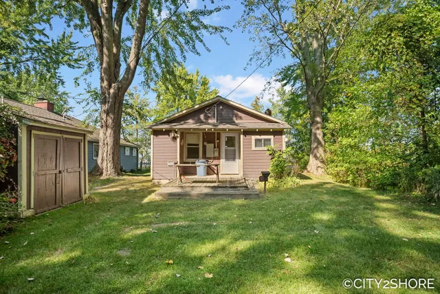 $599,900 | 5964 122nd Avenue, Fennville, MI 49408