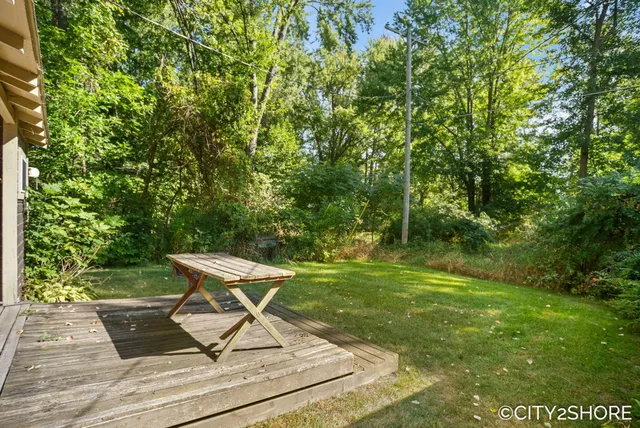 $599,900 | 5964 122nd Avenue, Fennville, MI 49408