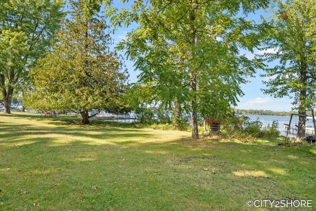 $599,900 | 5964 122nd Avenue, Fennville, MI 49408