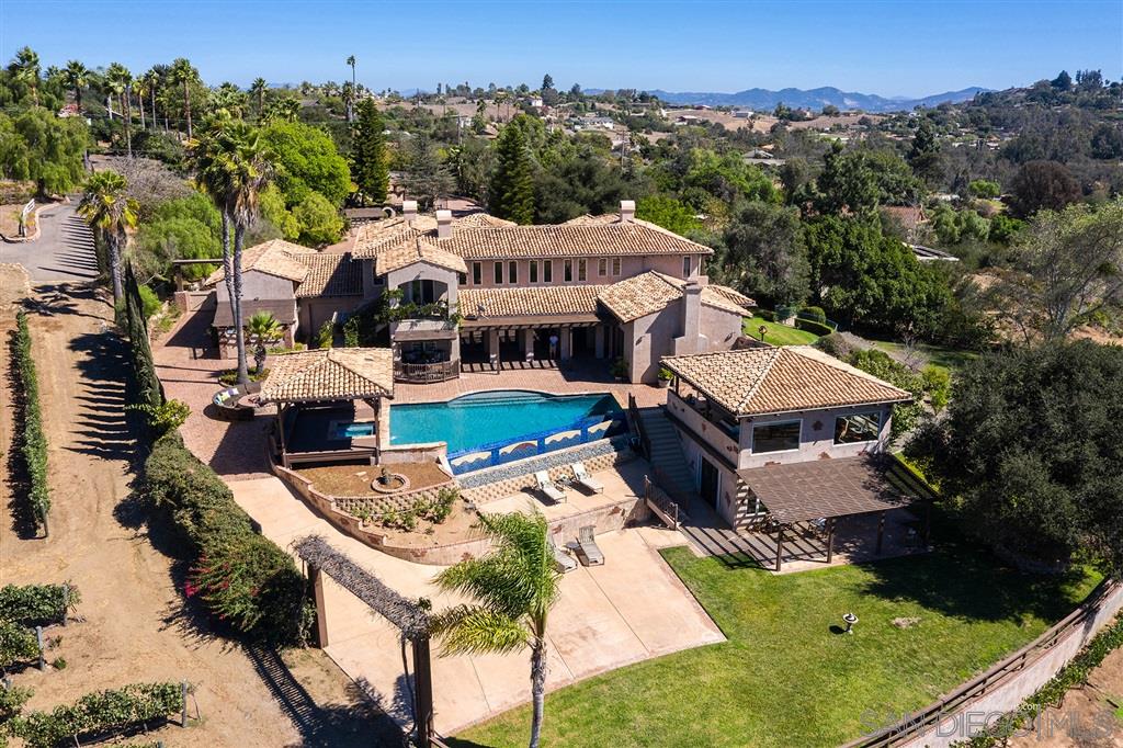 4567 Sleeping Indian Road Fallbrook, CA 92028 - Photo 1 of 25