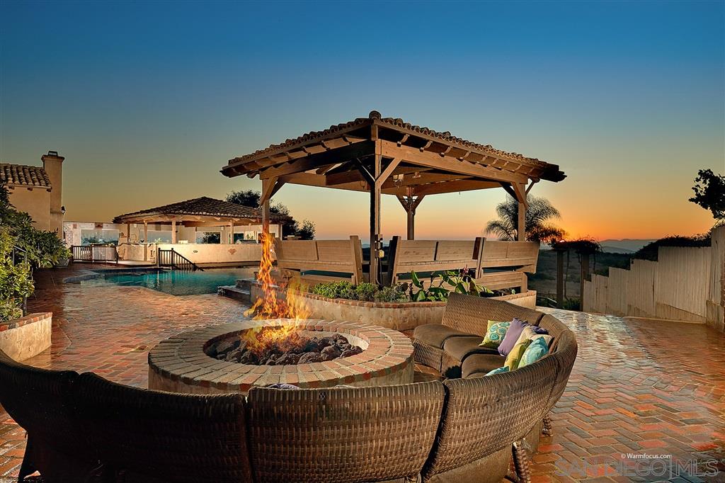 4567 Sleeping Indian Road Fallbrook, CA 92028 - Photo 4 of 25