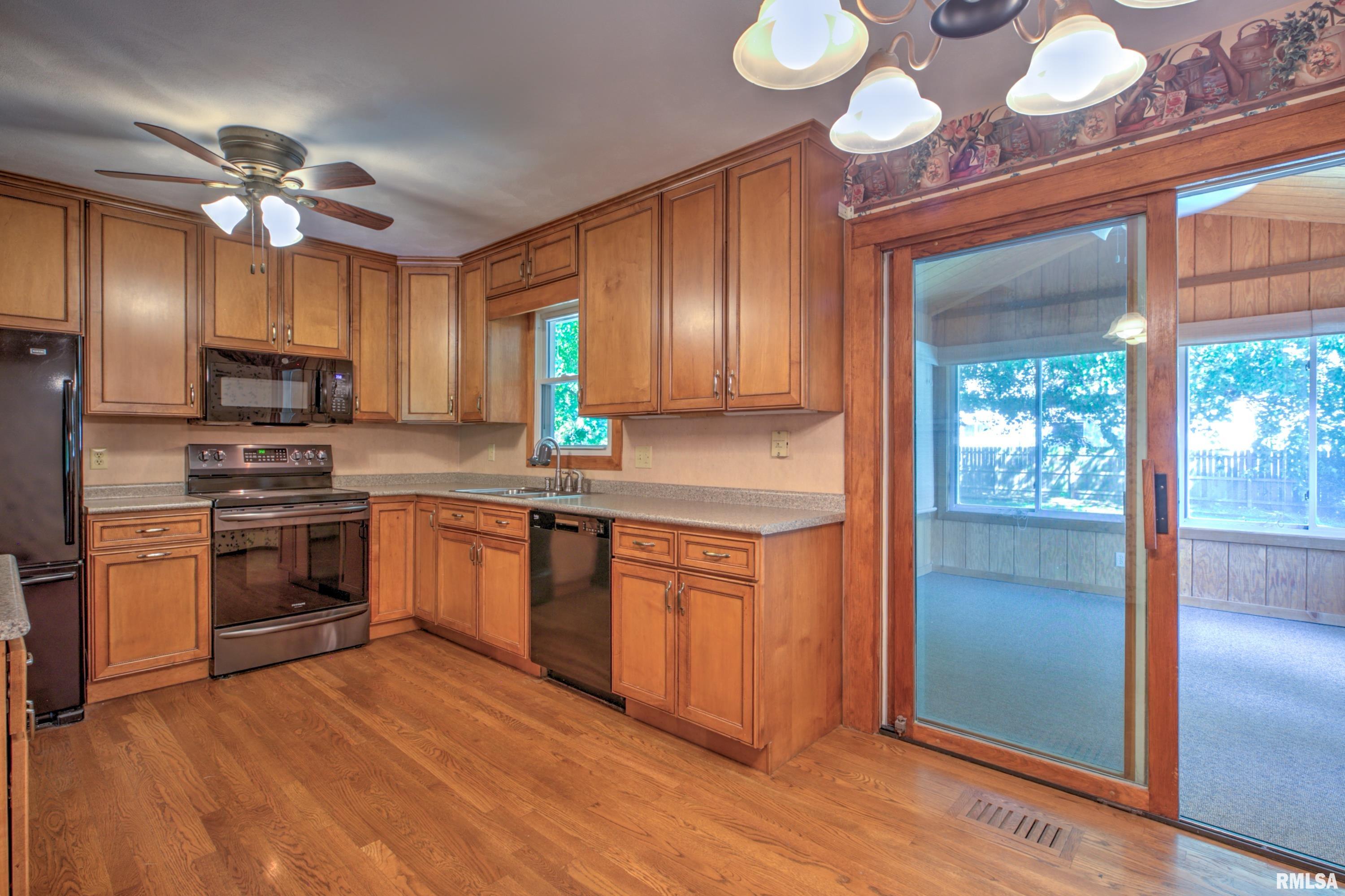 210 Dutch Lane Metamora, IL 61548 - Photo 23 of 55