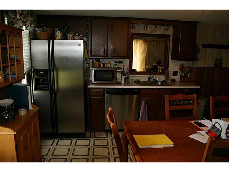 421 River Road Orrington, ME 04474 - Photo 8 of 23 Kitchen.