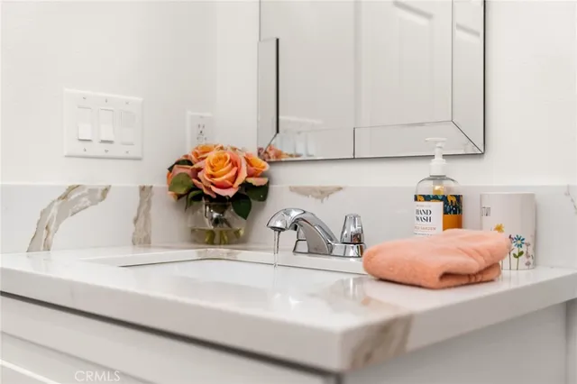 $950,000 | 7516 Avalon Boulevard, Los Angeles, CA 90003