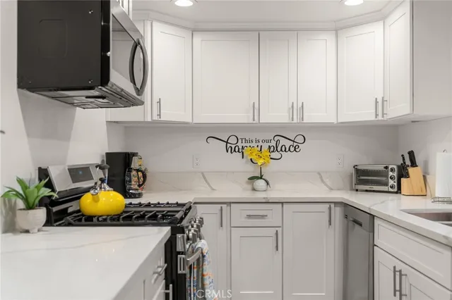 $950,000 | 7516 Avalon Boulevard, Los Angeles, CA 90003