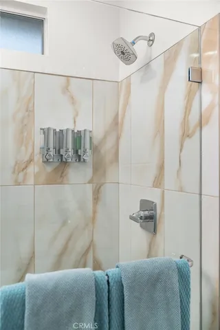 $950,000 | 7516 Avalon Boulevard, Los Angeles, CA 90003