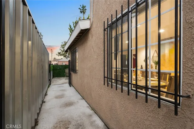 $950,000 | 7516 Avalon Boulevard, Los Angeles, CA 90003