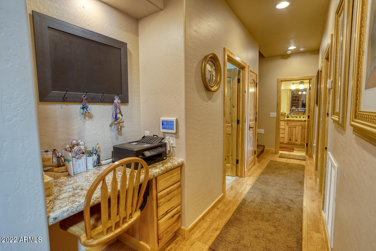 4550 West Hawthorn Road Show Low, AZ 85901 - Photo 15 of 32 16