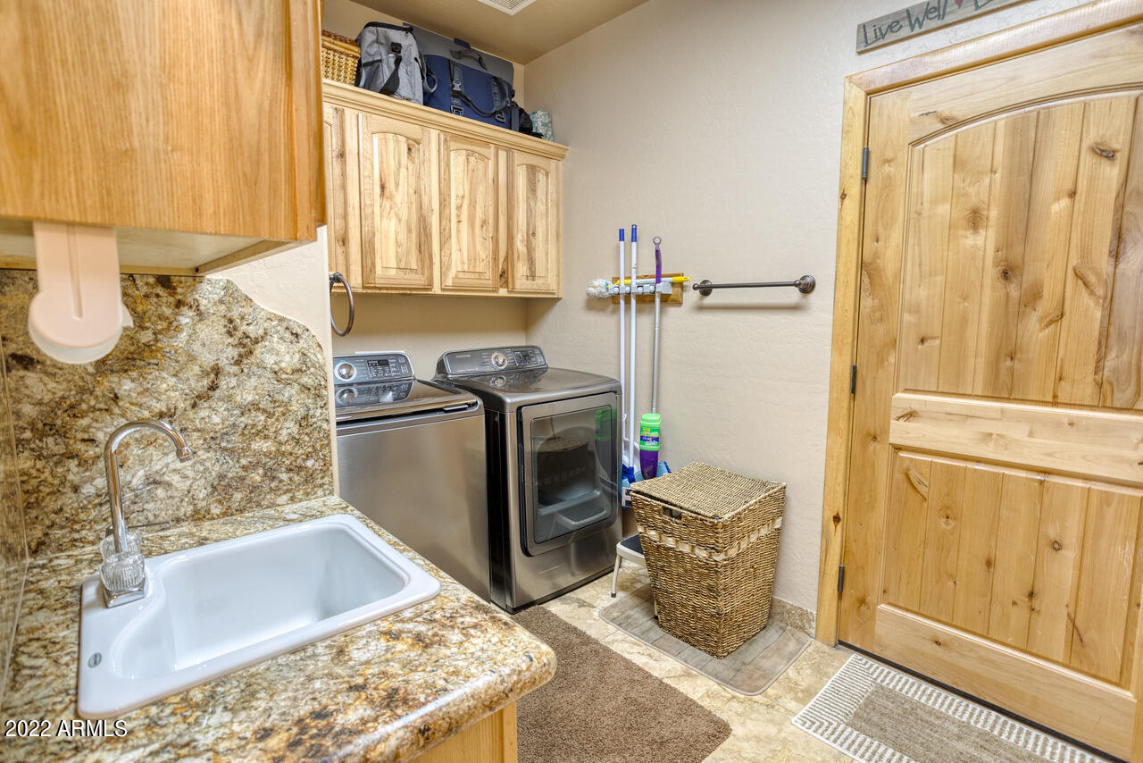 4550 West Hawthorn Road Show Low, AZ 85901 - Photo 20 of 32 21