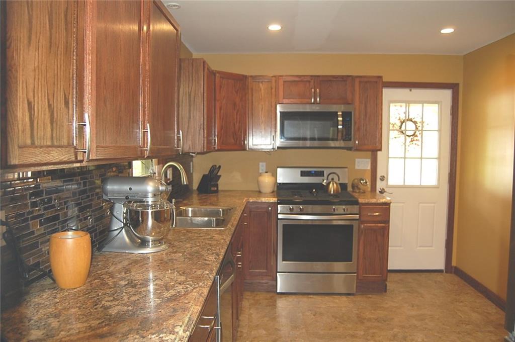 100 Morgan Hill Road Morgan, PA 15064 - Photo 3 of 20