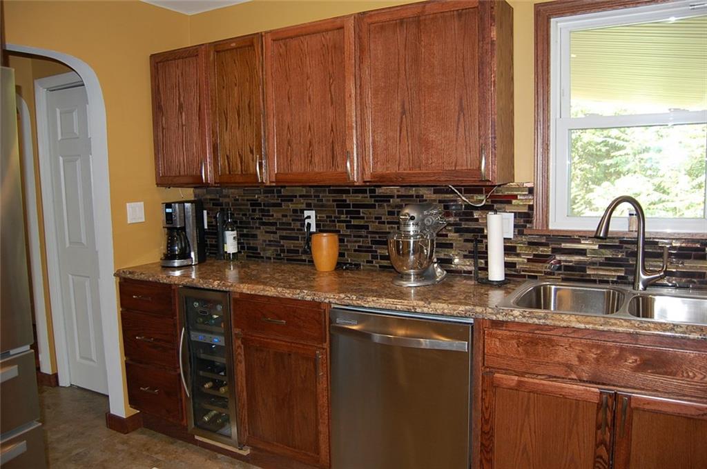 100 Morgan Hill Road Morgan, PA 15064 - Photo 4 of 20