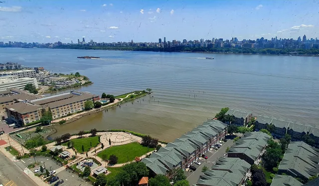 $468,000 | 7002 Boulevard East, Unit 30B, Guttenberg, NJ 07093