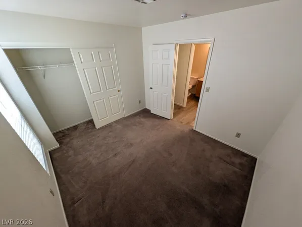 $2,000 | 5117 Kingsbridge, Las Vegas, NV 89130