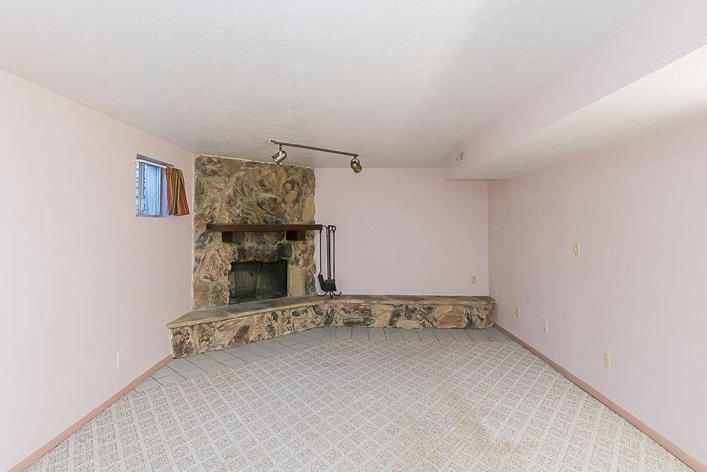 902 Valley Street Rock Springs, WY 82901 - Photo 30 of 41