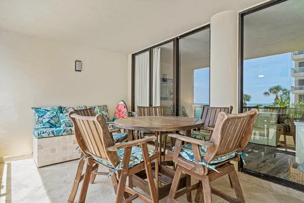 $600,000 | 100 Gulf Shore Drive, Unit 202, Destin, FL 32541