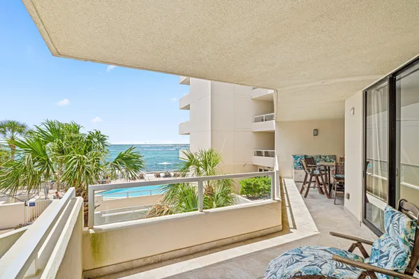 $600,000 | 100 Gulf Shore Drive, Unit 202, Destin, FL 32541