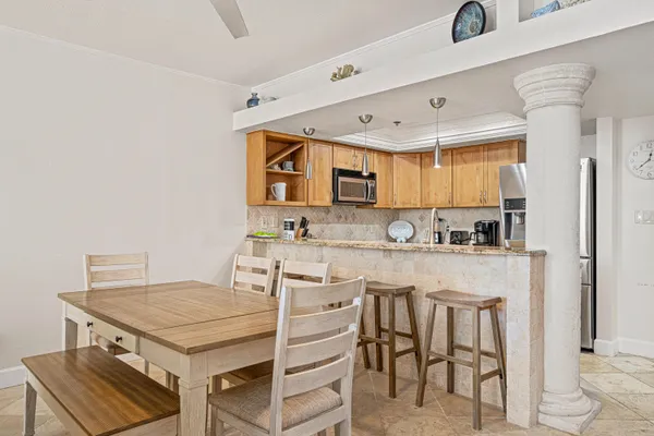 $600,000 | 100 Gulf Shore Drive, Unit 202, Destin, FL 32541