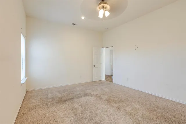 an empty room with a empty space