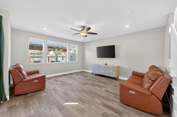 $725,000 | 2997 Trenton Avenue, Clovis, CA 93619