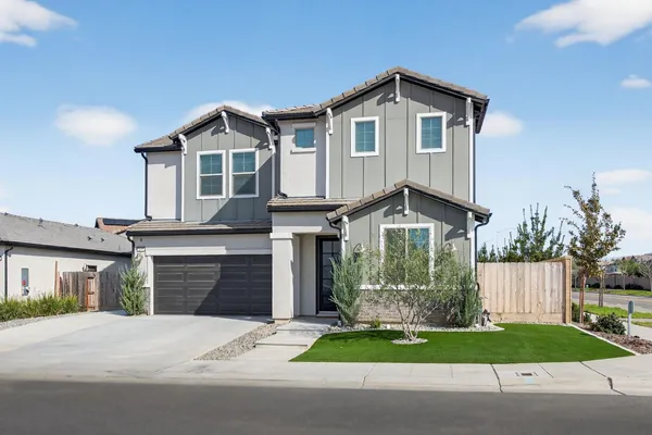 $725,000 | 2997 Trenton Avenue, Clovis, CA 93619