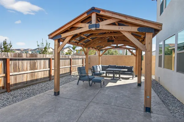 $725,000 | 2997 Trenton Avenue, Clovis, CA 93619